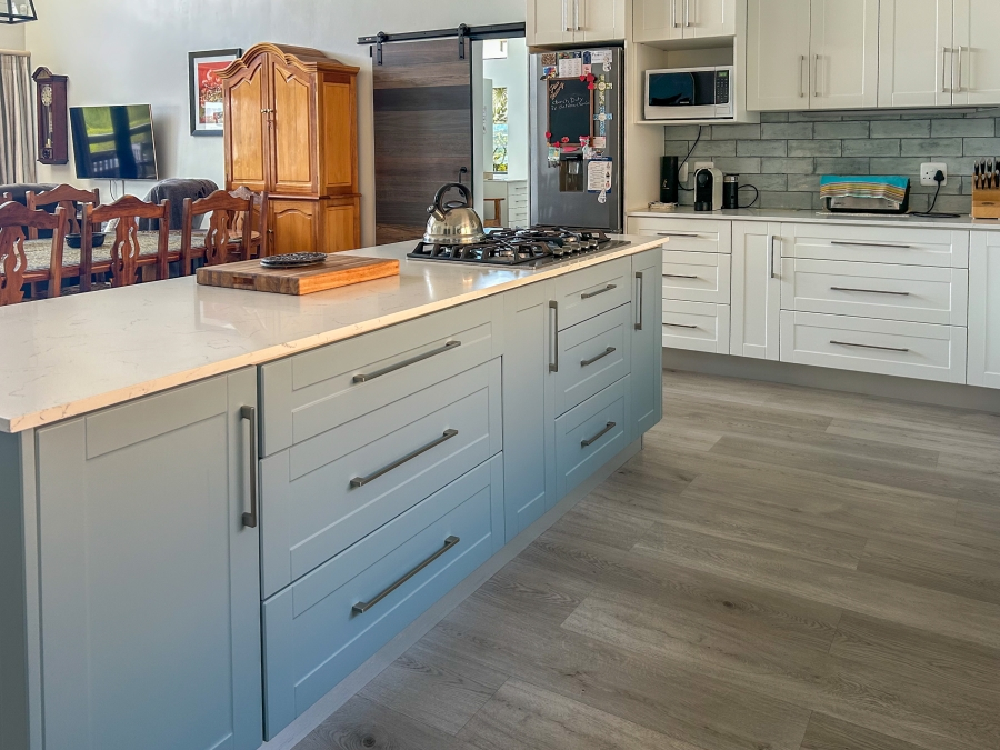 3 Bedroom Property for Sale in Brenton On Lake Western Cape